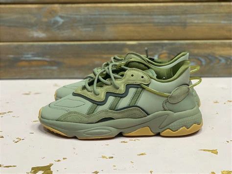 adidas ozweego khaki